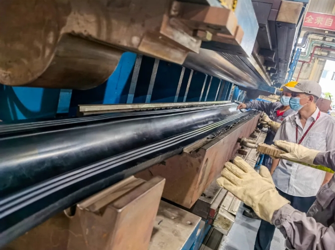 深中通道通車(chē)，“新材制造”再次裝配國(guó)家重大工程